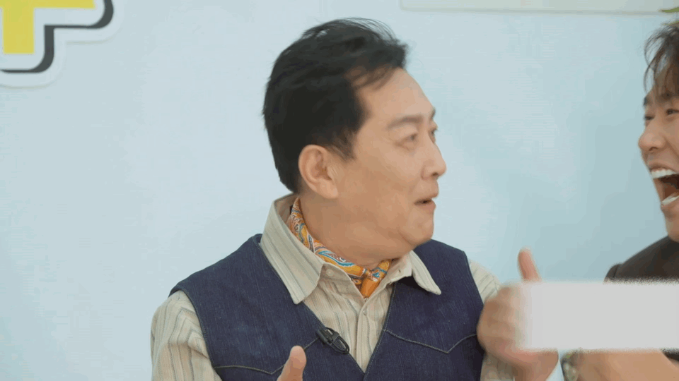 唐国强唱大展鸿图惊呆牛在在 《三个少年》里唐国强反差感绝了！“大展鸿图”一响起就