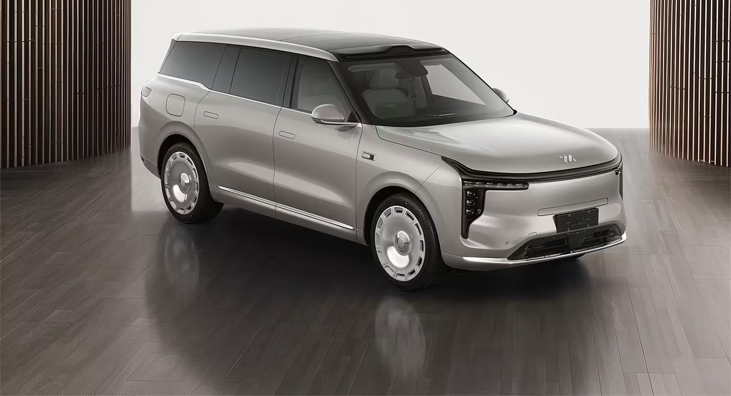 中国首个“亿级车企”的出现，上汽集团正式交付第一亿辆车，中国汽车工业史上首个累计