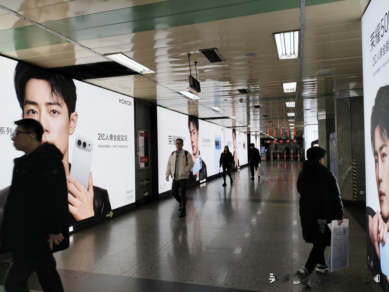 肖战实现演技华丽转身后杨紫包场支持得闲谨制[鼓掌]预祝票房早日破80亿！[融化]