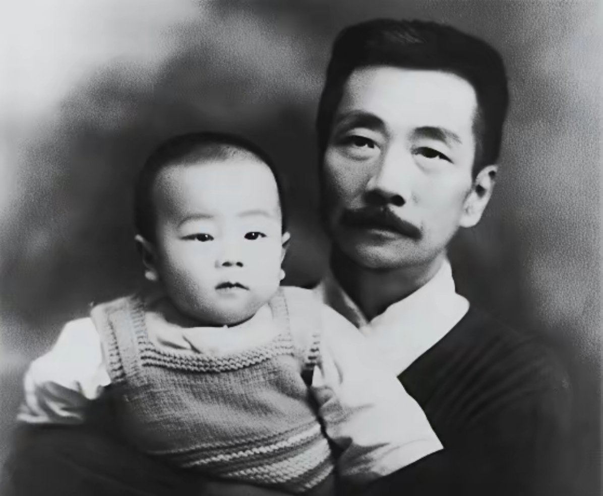 ——孩子长大，倘无才能，可寻点小事情过活，万不可去做空头文学家或美术家。这段话，