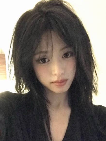 ahyeon粉丝怎么开始要抢anna的六颜一了？？？ 