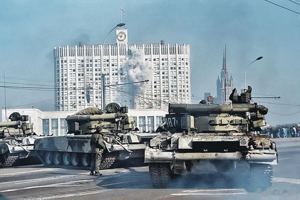 T-80:在下曾“炮打白宫”、“兵围南总”#普京指责瓦格纳负责人叛国##瓦格纳从