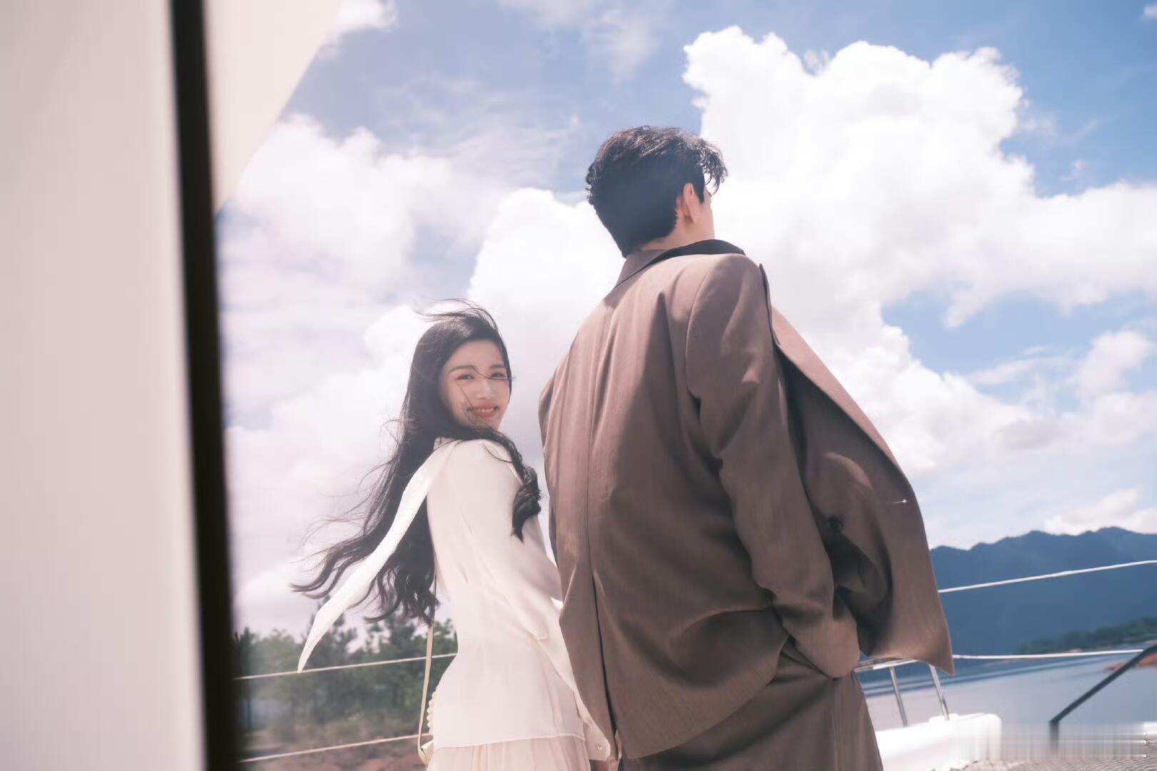 卢昱晓[超话]  卢昱晓｜那些充满生命力的胶片卢昱晓｜ ​​​