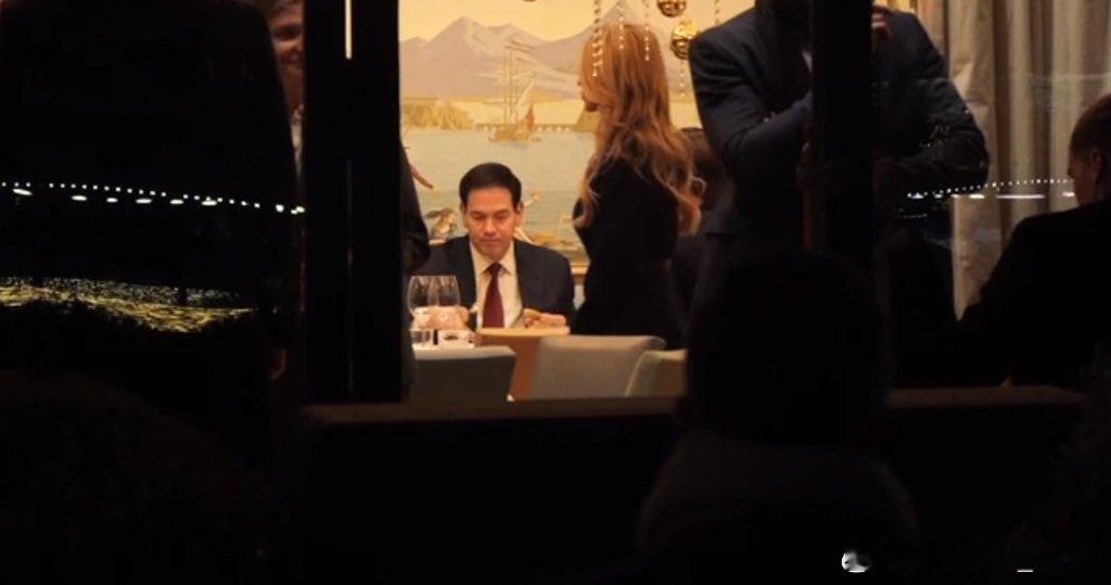 据天空新闻记者西蒙娜·巴格利沃报道，美国和乌克兰代表团在日内瓦会谈结束后，被发现