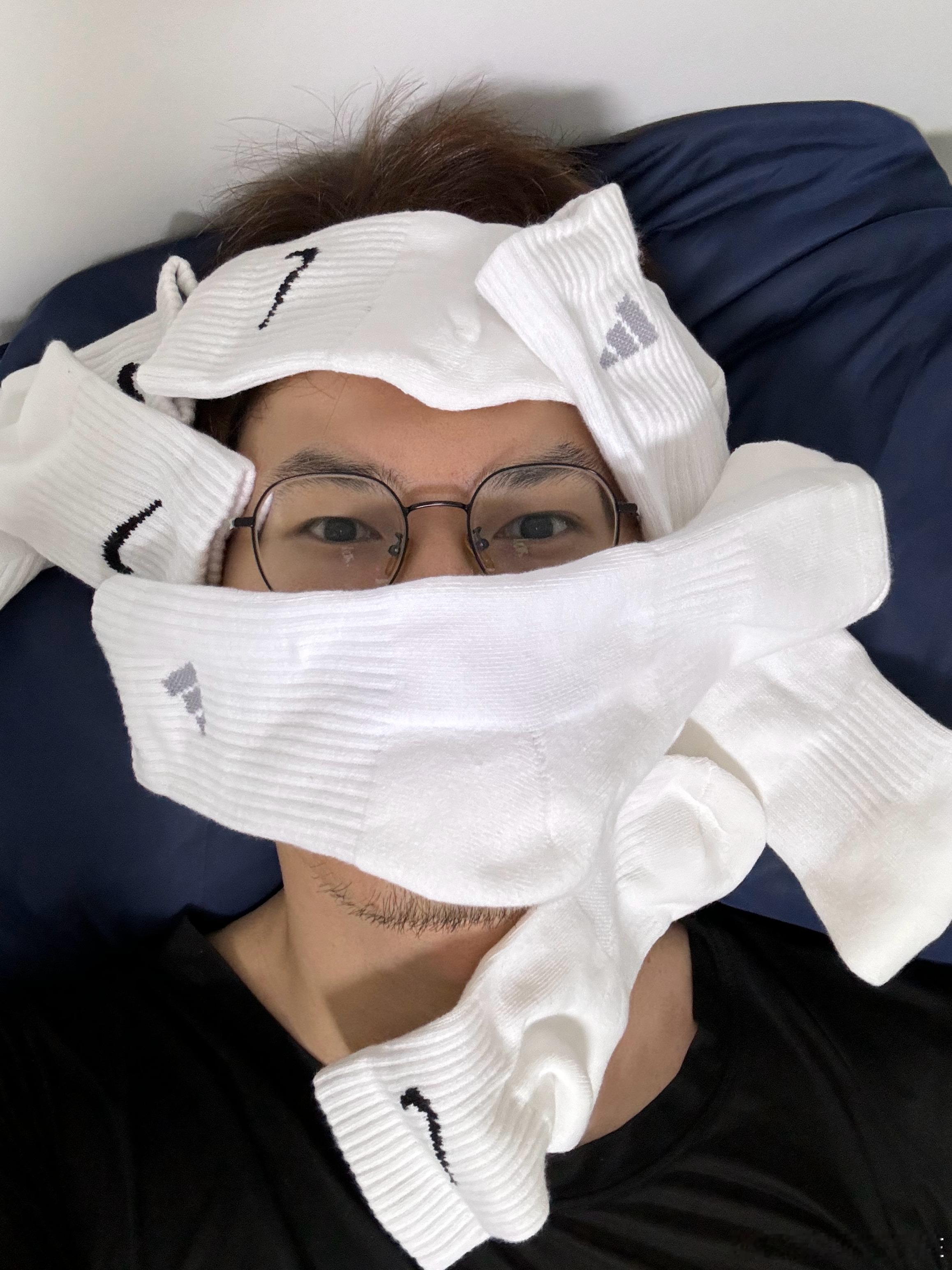 谁帮我把白袜全部替换成敬业 