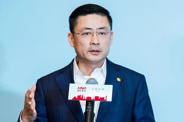 海航集团原美籍高管、首席执行官谭向东三罪并罚获刑6年。

谭向东出生于1967年