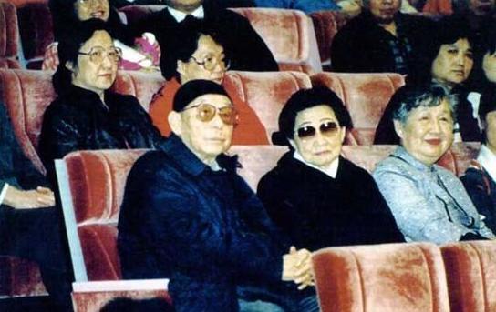 张学良为什么泡妞这么厉害？他是怎么做到的？

他自己晚年常为此自豪，认为自己对女