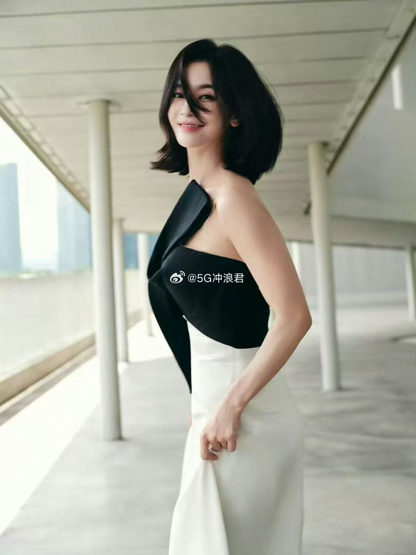 李晟高音太顶了李晟一开口直接惊艳全场，高音通透又有爆发力，气息稳质感绝，实力唱功