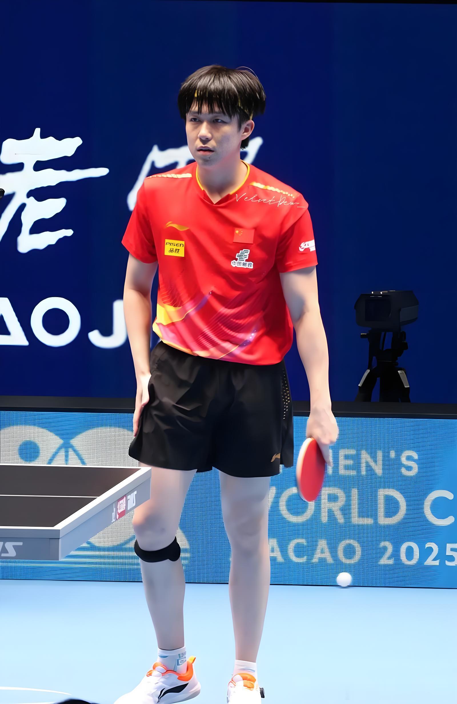关键赛况速览中国 2-3 瑞典① 王楚钦 3-0 卡尔伯格 (11-8,11-5