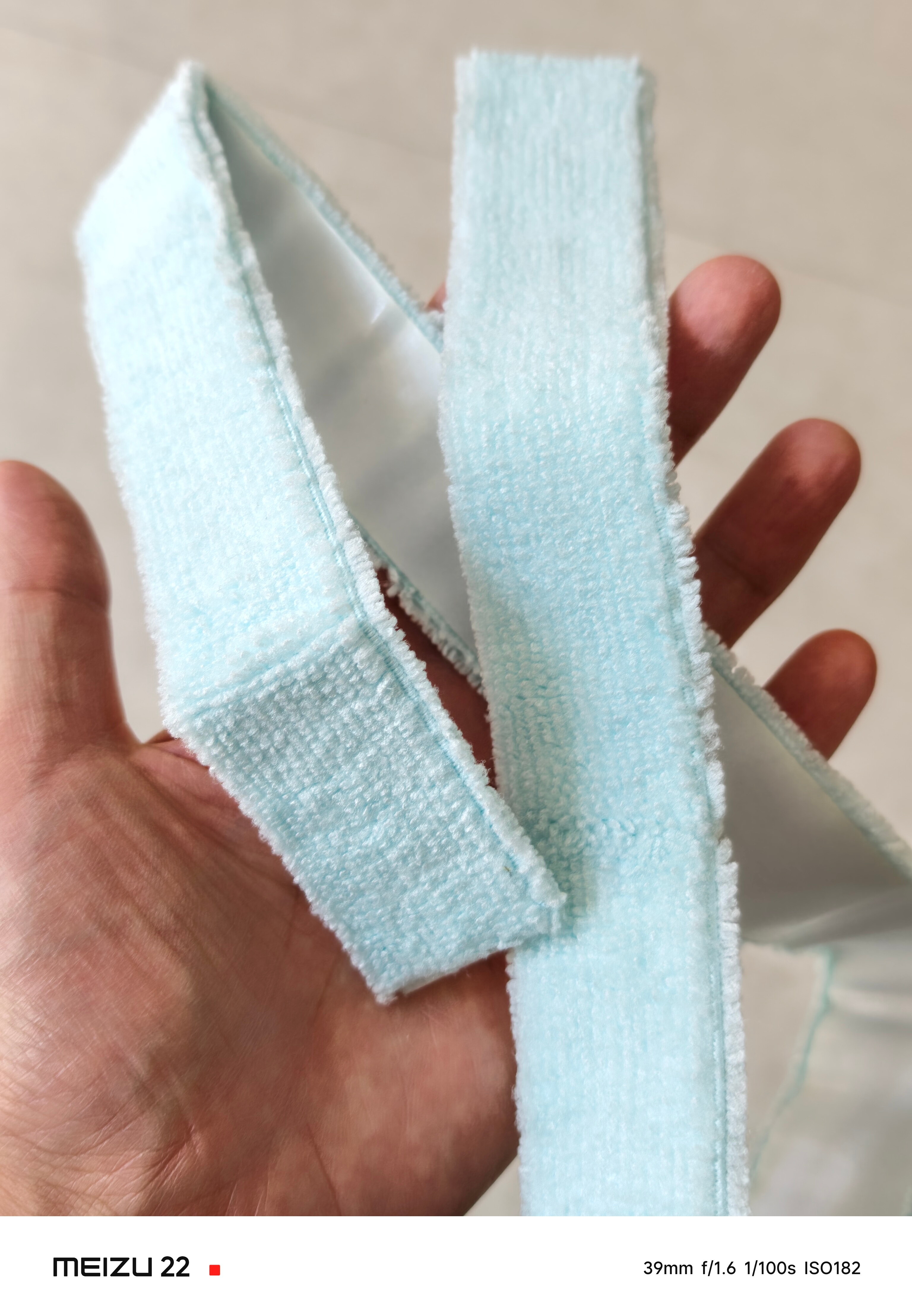 给球拍换了一条毛巾手胶要是有小蓝同款颜色的手胶就更好了鹦鹉小蓝和布丁