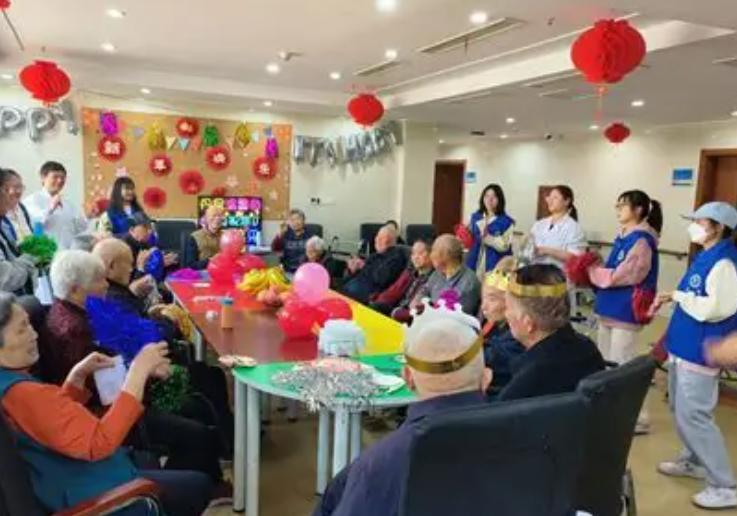 养老政策不能靠拍脑袋决策，33万份入户样本，民生大摸底就是数据新底气！未来的养老