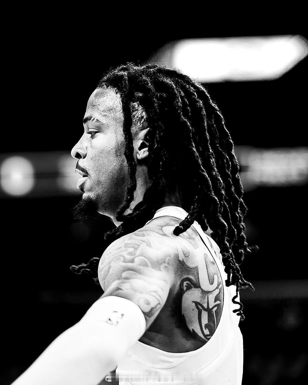 好久不见！莫兰特更新了ins，相信他是一直深爱着灰熊的！ 🐻 莫兰特热爱篮不住