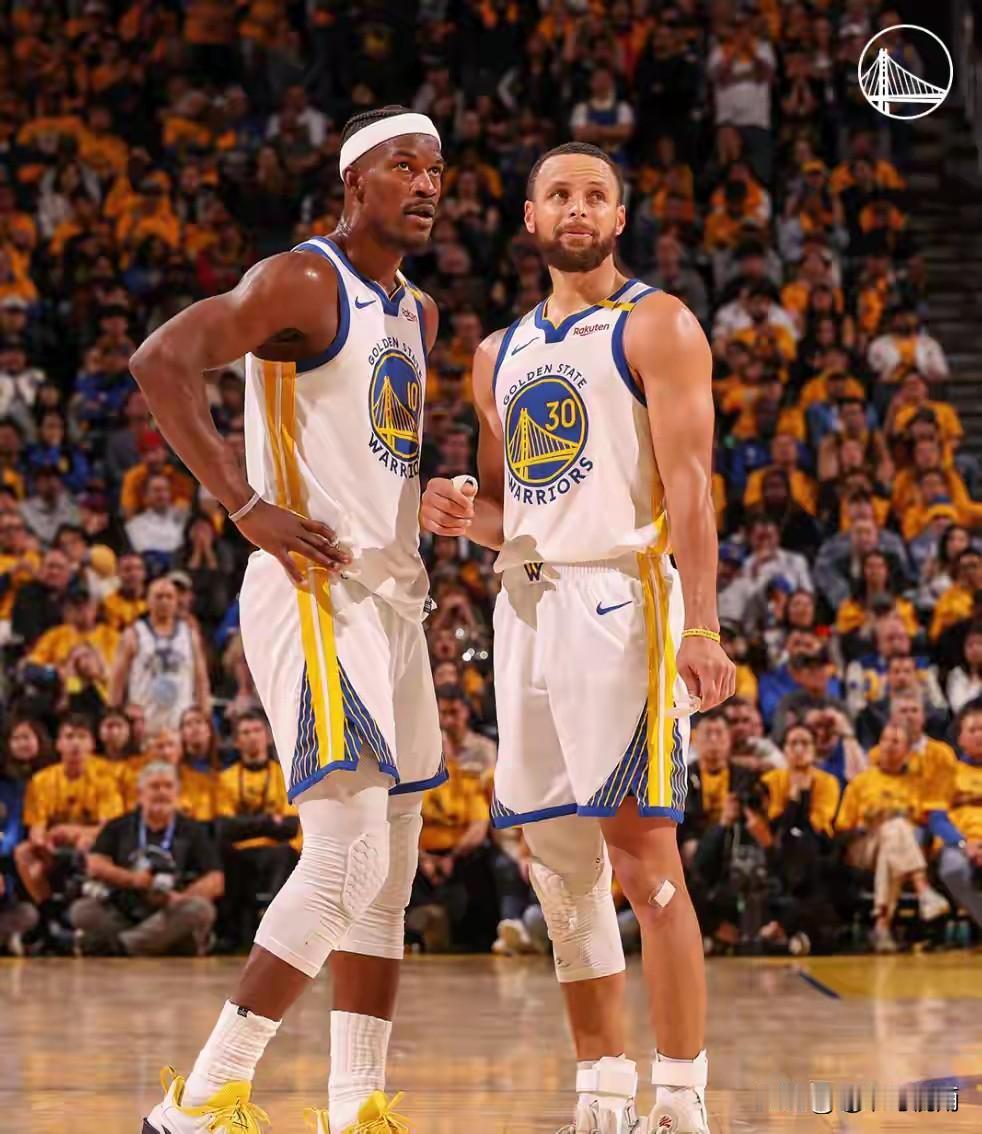 金州勇士这支球队越来越让人看不懂了，大当家库里回归，球队三连败。而没有库里那阶段