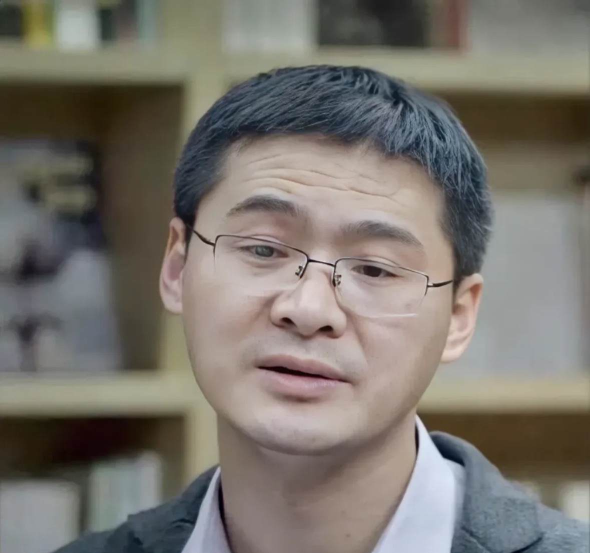 真的很绝杀的一段话：“如果你抑郁了，说明你活在过去；如果你焦虑了，说明你活在未来