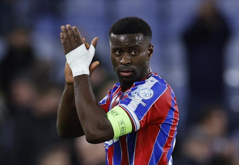 格伊税前五万年薪，到曼城三十万，利物浦估计也没办法给到曼城三十万，是我我也去曼城