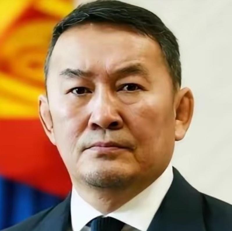 “如果中国不开放领空，我们就请美军驻军。”

乍听之下颇有挑衅意味，可稍微结合地