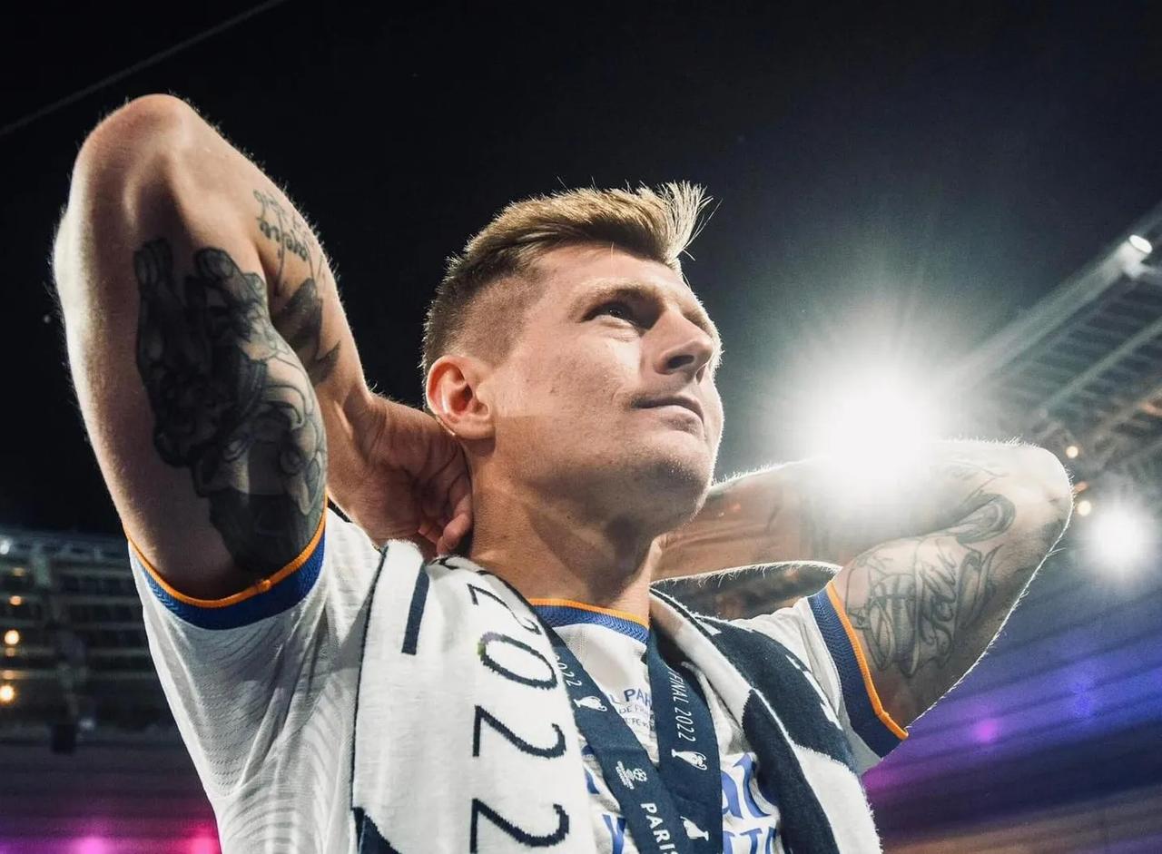 克罗斯正式宣布欧洲杯后退役，才34岁太早了吧！职业生涯荣誉如下：
世界杯冠军1个