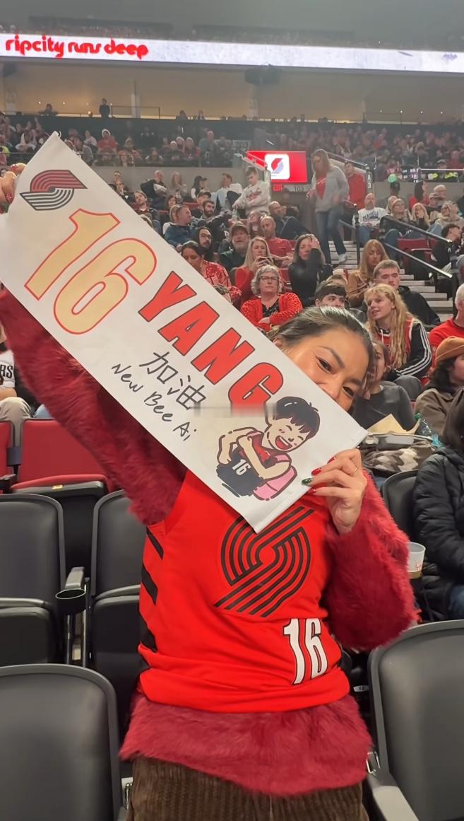 当地博主：杨瀚森连续被DNP 华人要求退季票 波特兰人也有退季票波特兰当地博主“