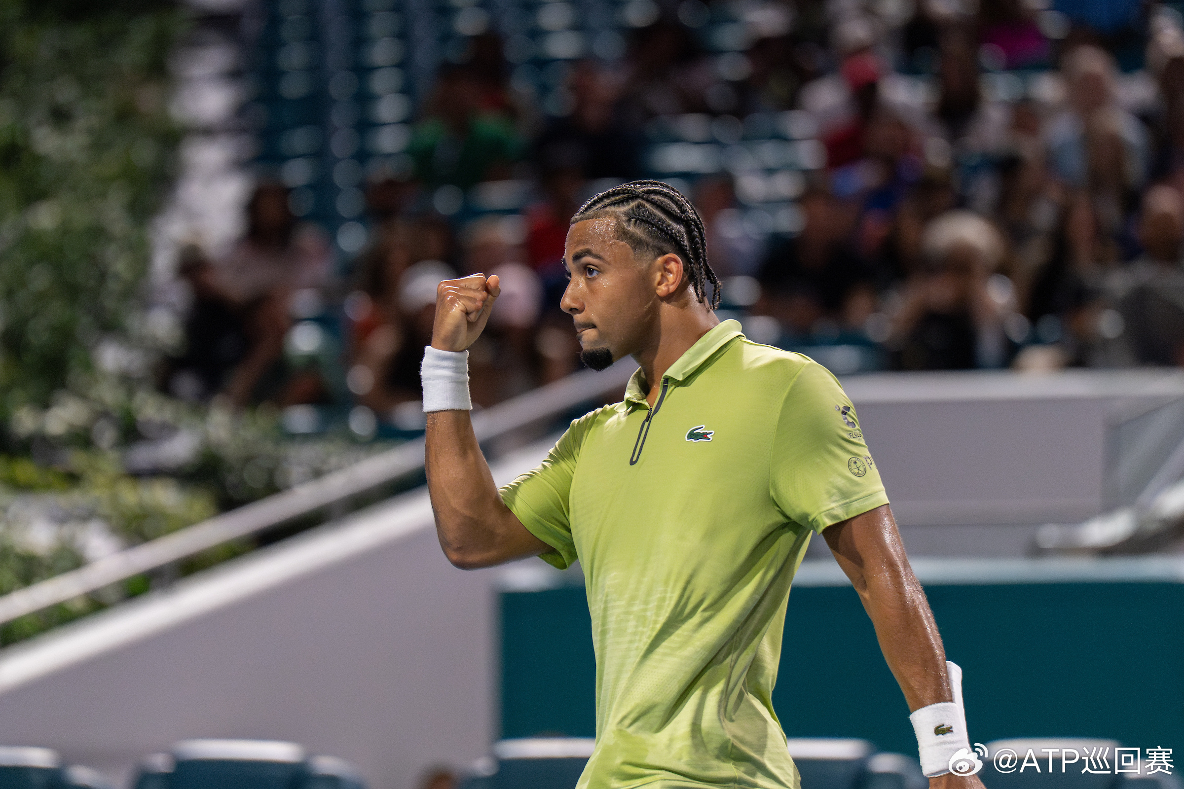 ATP1000 迈阿密大师赛上半区第三轮结束，科达淘汰阿尔卡拉斯，20岁的兰达鲁