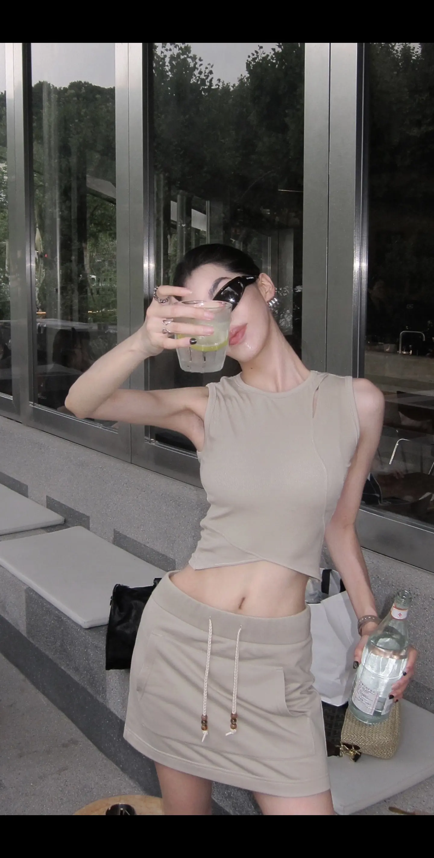 我妈有个很帅的女儿。