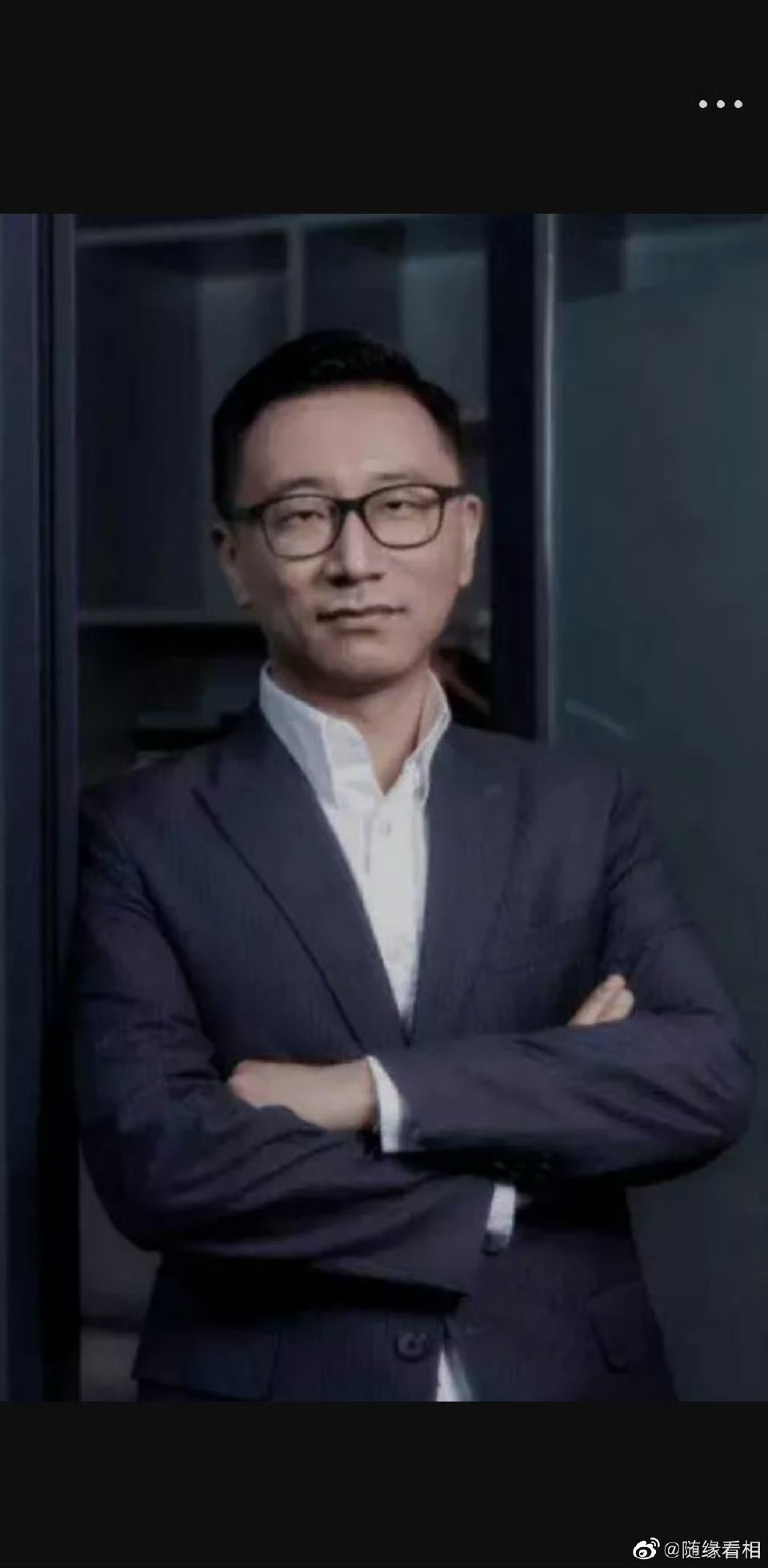 三体公司原CEO许垚被执行死刑图一是许垚，图二是被害人林奇。面相一对比就能看出来