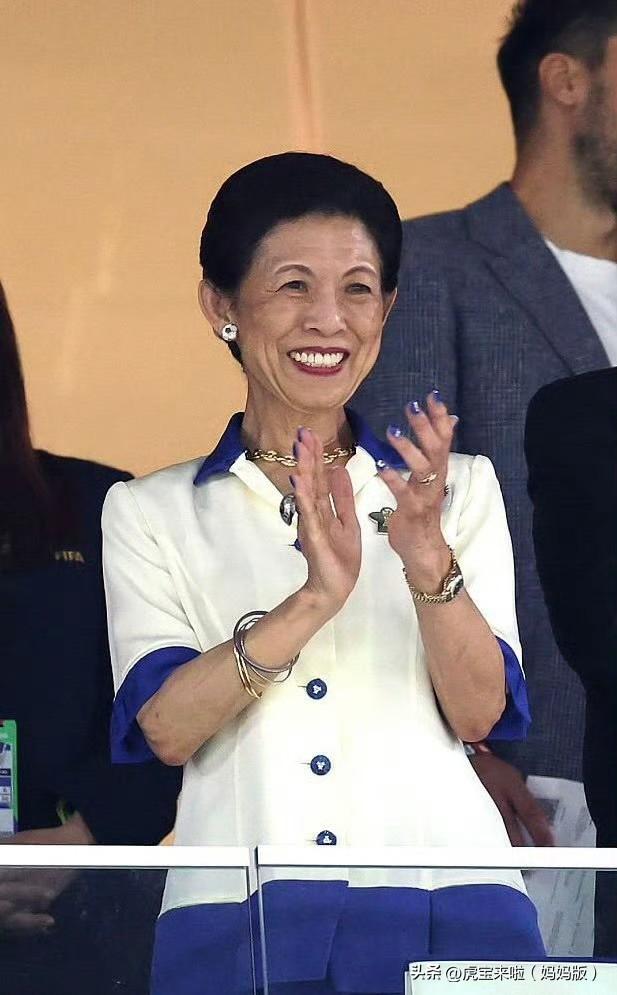 久子王妃在蒙特雷体育场，观看2026足球世界杯日本🇯🇵🆚突尼斯🇹🇳！指