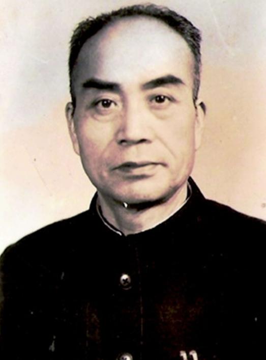 1949年10月，彼时解放战争大局已定，粤地国民党部队全线溃败，国军103师少将