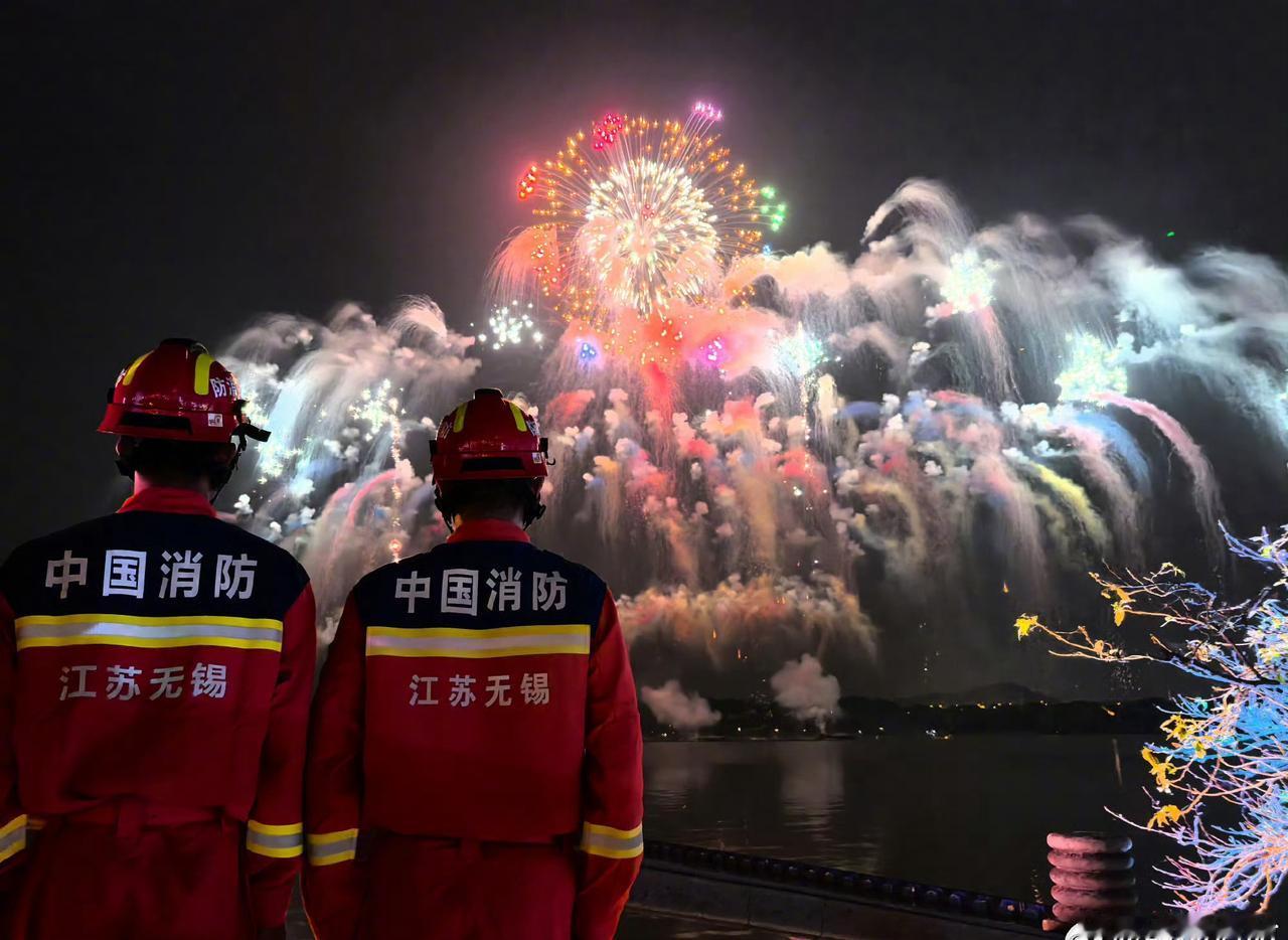 【成都消防超话 ·晚安】每天练背6分钟就是回报率最高的运动 ​