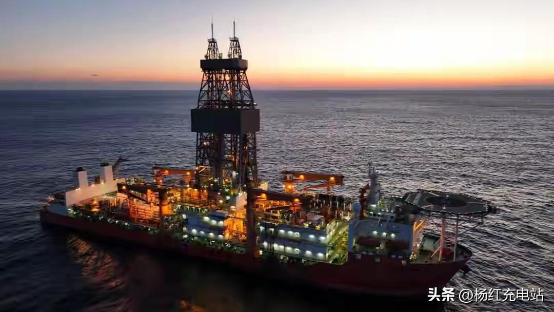 史诗级利好！中国石油股东赚麻了，伊朗独宠中国油轮，西方彻底傻眼
 
中东能源博弈