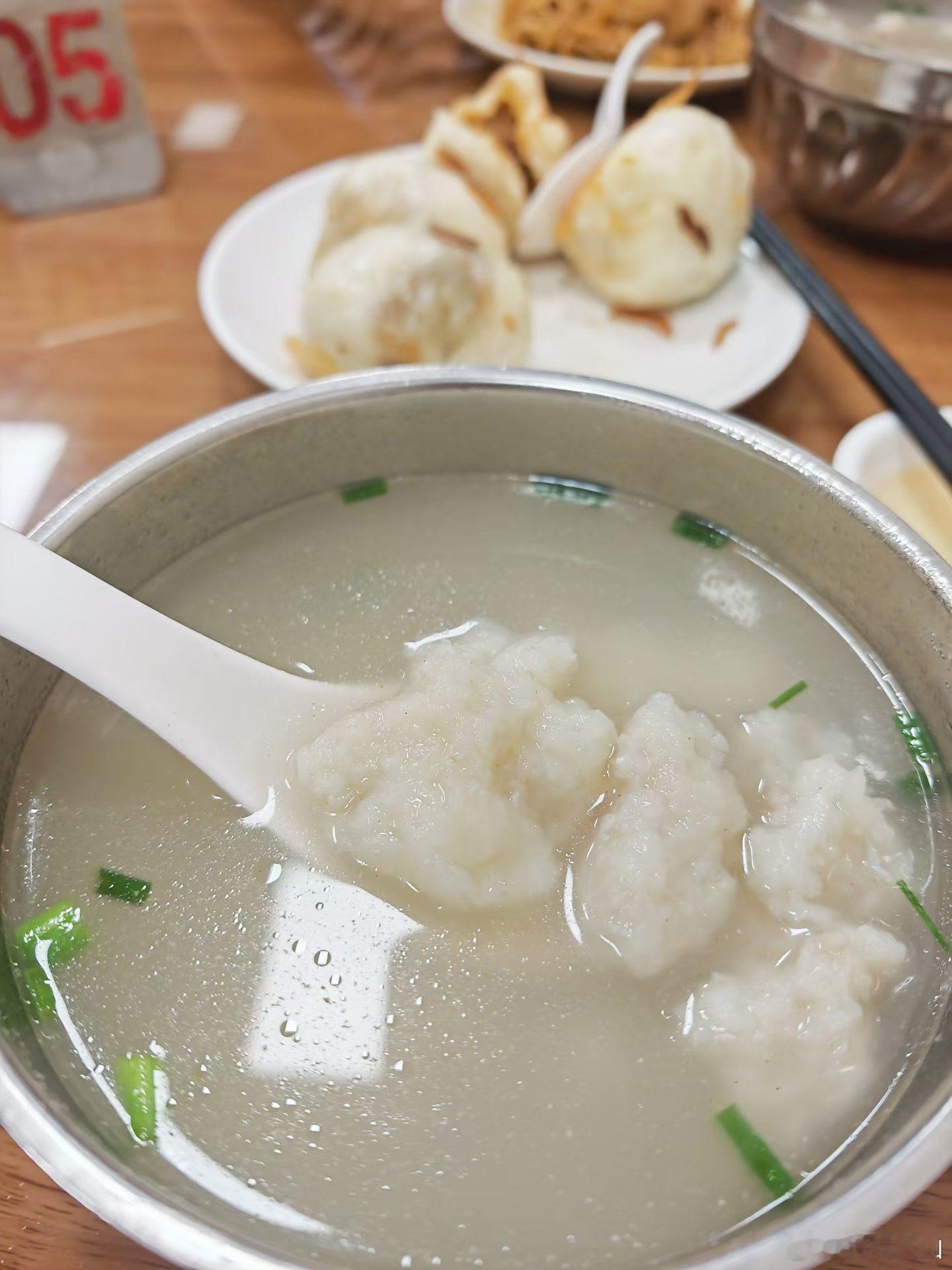 家乡美食：福州人喝鱼汤就是要加多多的醋和白胡椒才够味！ 