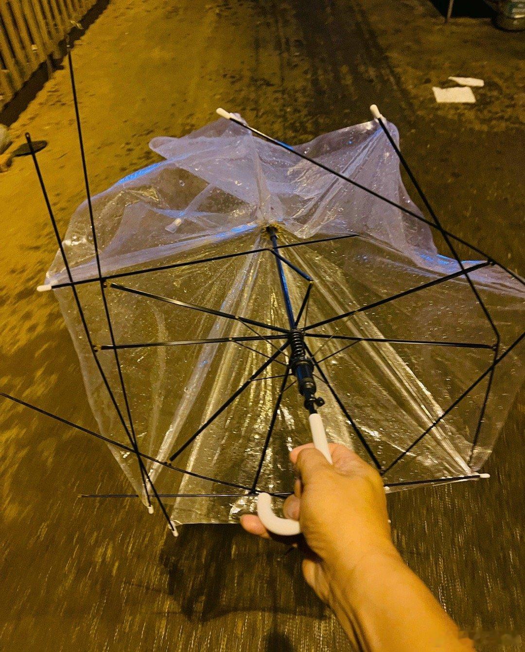 此时此刻 20260712。周日。五月廿八。昨夜开始的雨一直下到今早六点多听雨一