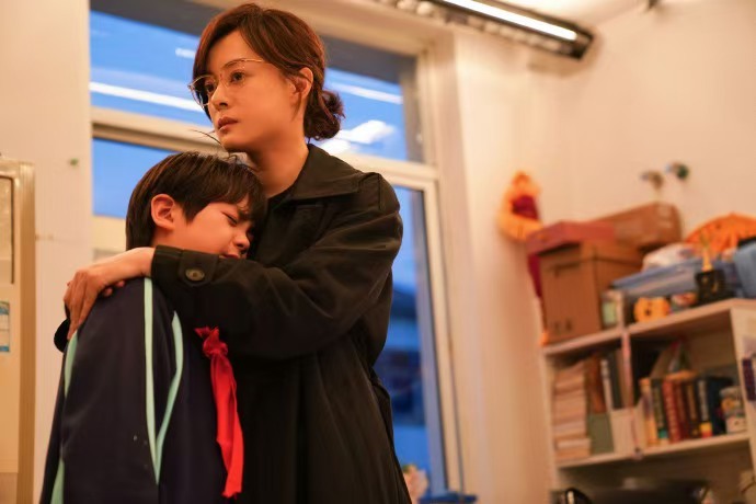 孙俪演的生理厌恶太真实了孙俪演出创伤后的躯体化反应第五集这段看得揪心，孙俪用细微