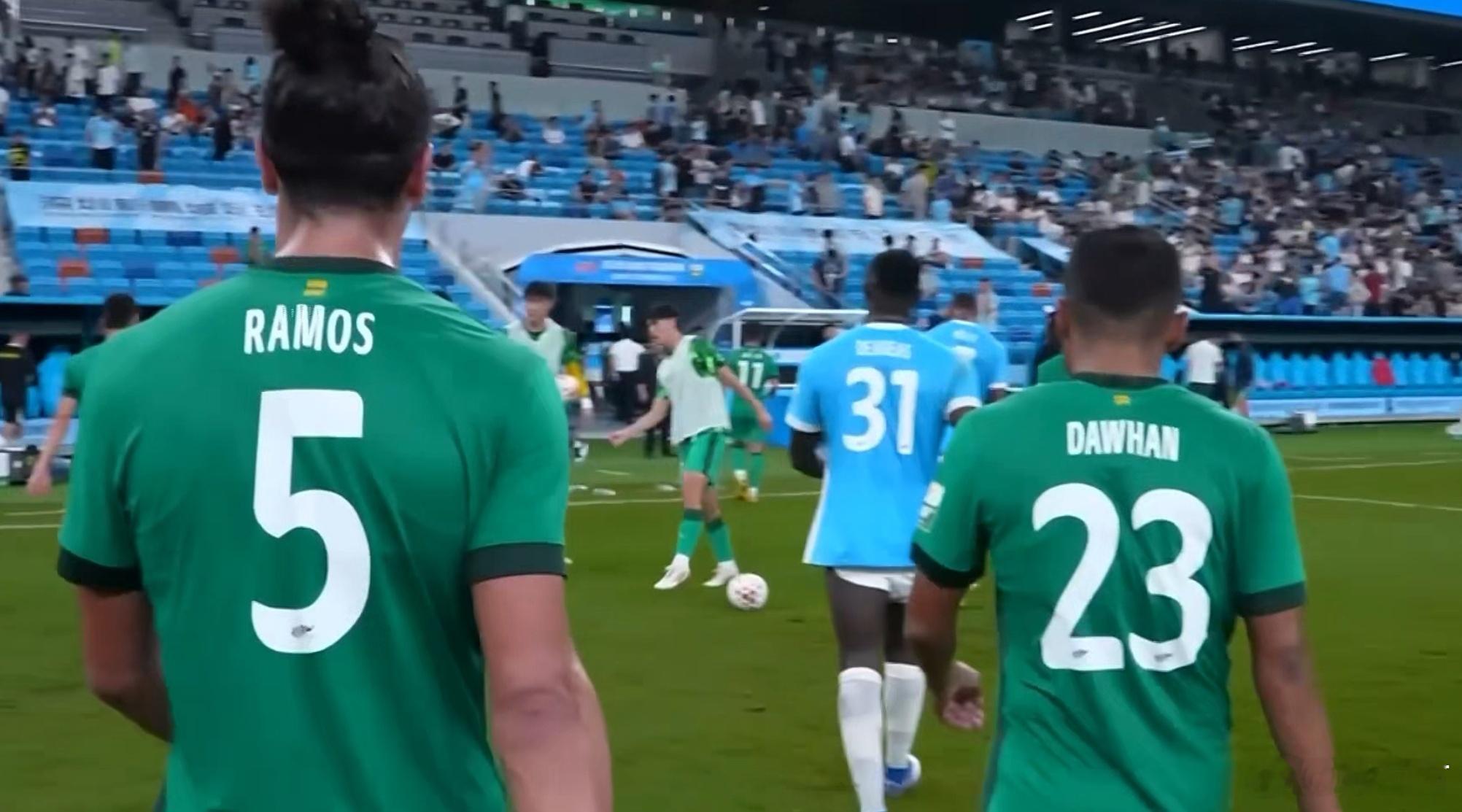 深圳新鹏城vs北京国安 国安现在的进攻有点艰难，要不中路有人能改变节奏，要不边路