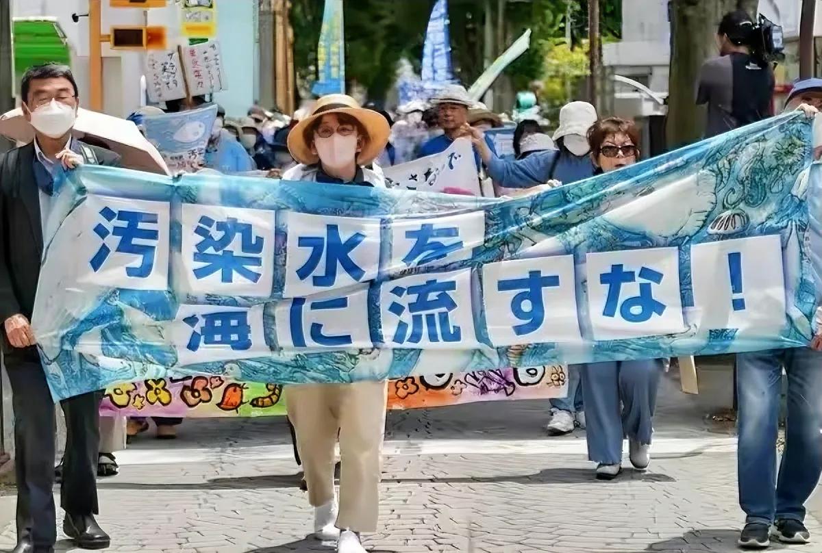 令人震惊！130万吨的日本福岛核废水，很快就要排入大海！尽管当地渔民及周边国家多