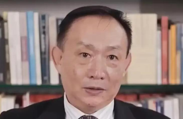 有人要把咱们的水、电、网全打包卖给私人资本？甚至连中文都懒得写，专门用英文论文来