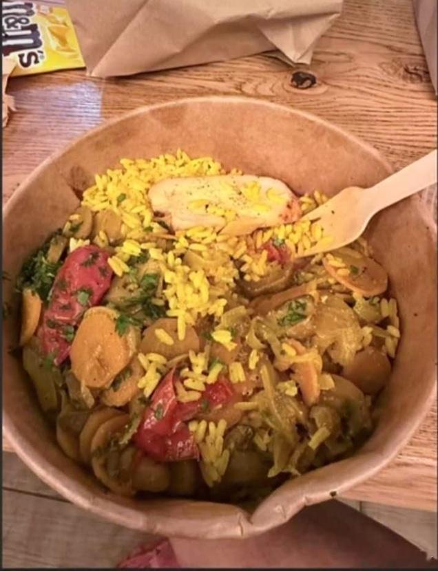 和平精英职业联赛 【白云赛事速递】白云赛事 食物中毒来源竟然是TA 
