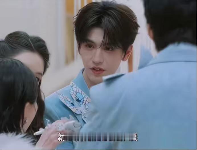 金靖：“你们夫妻俩……”

王玉雯：“干嘛，我怎么会害我们家亲戚啊，只有你是个外