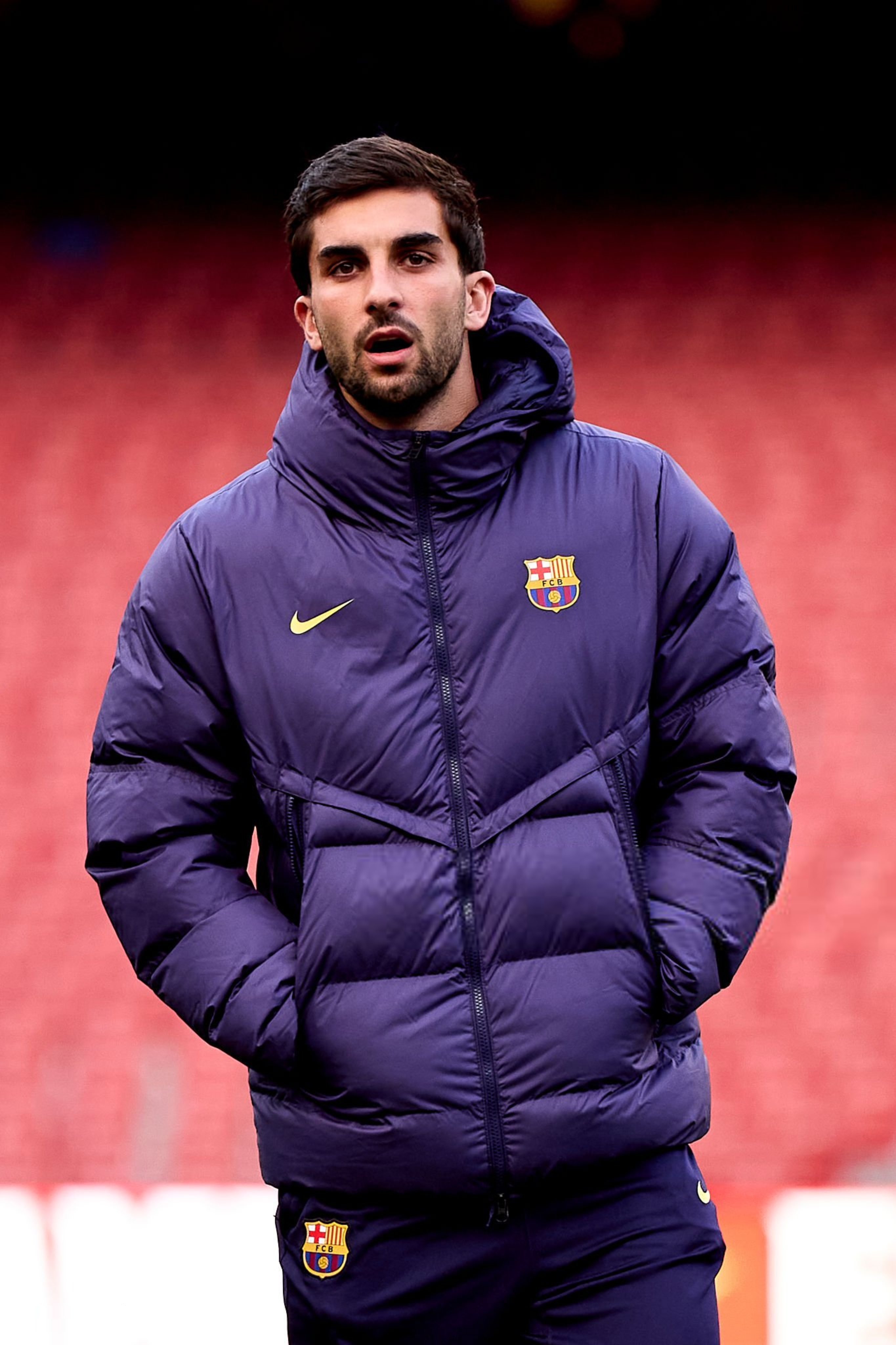 每体：巴塞罗那即将与费兰·托雷斯展开续约谈判。 他目前的合同将于 2027 年夏