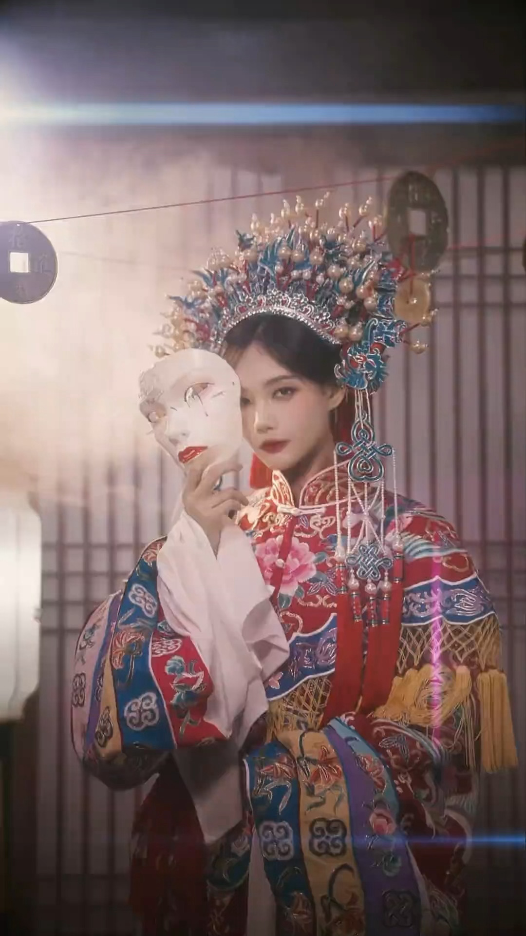 李一桐《我不是大师》京剧变装来了很鬼魅的江飞燕，期待今晚六点开播，期待燕子李一桐