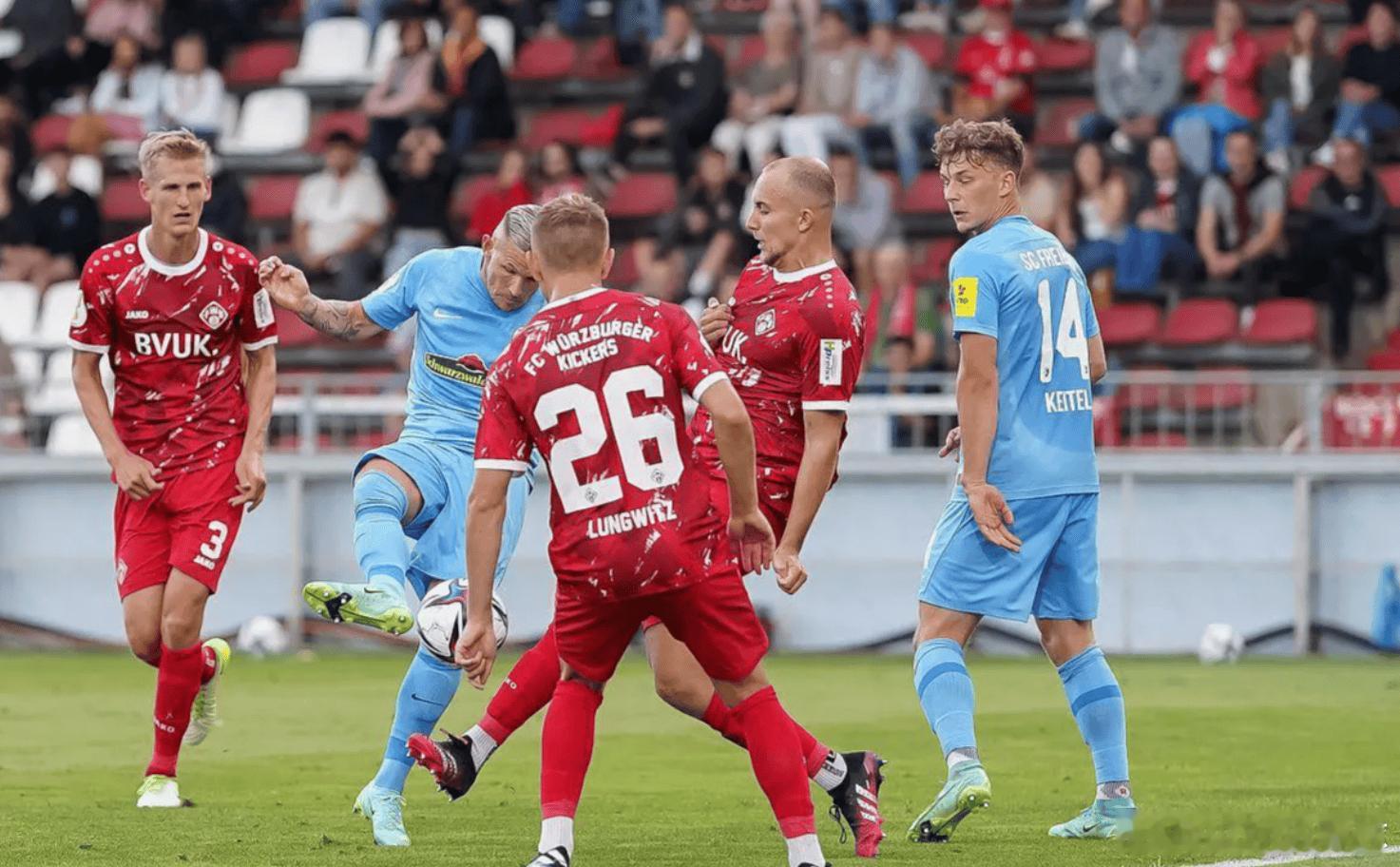 005 德乙 凯泽斯劳滕 VS 不伦瑞克 方向：负比分：0-3、1-3、0-2 