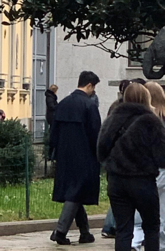 黑色大衣！氛围感的神来了 通通闪开prada代言人马龙