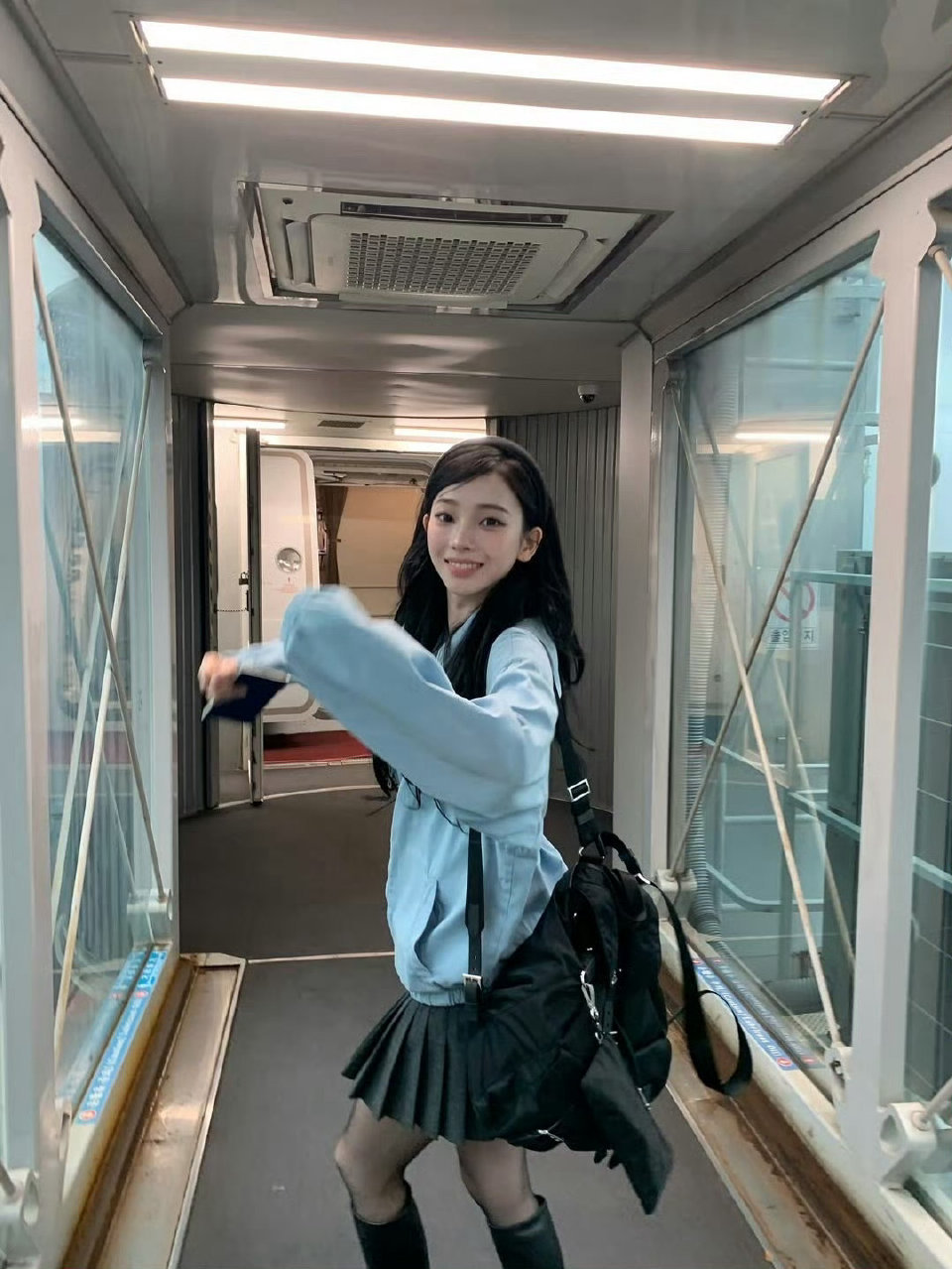 可爱又明媚的你 ​​​