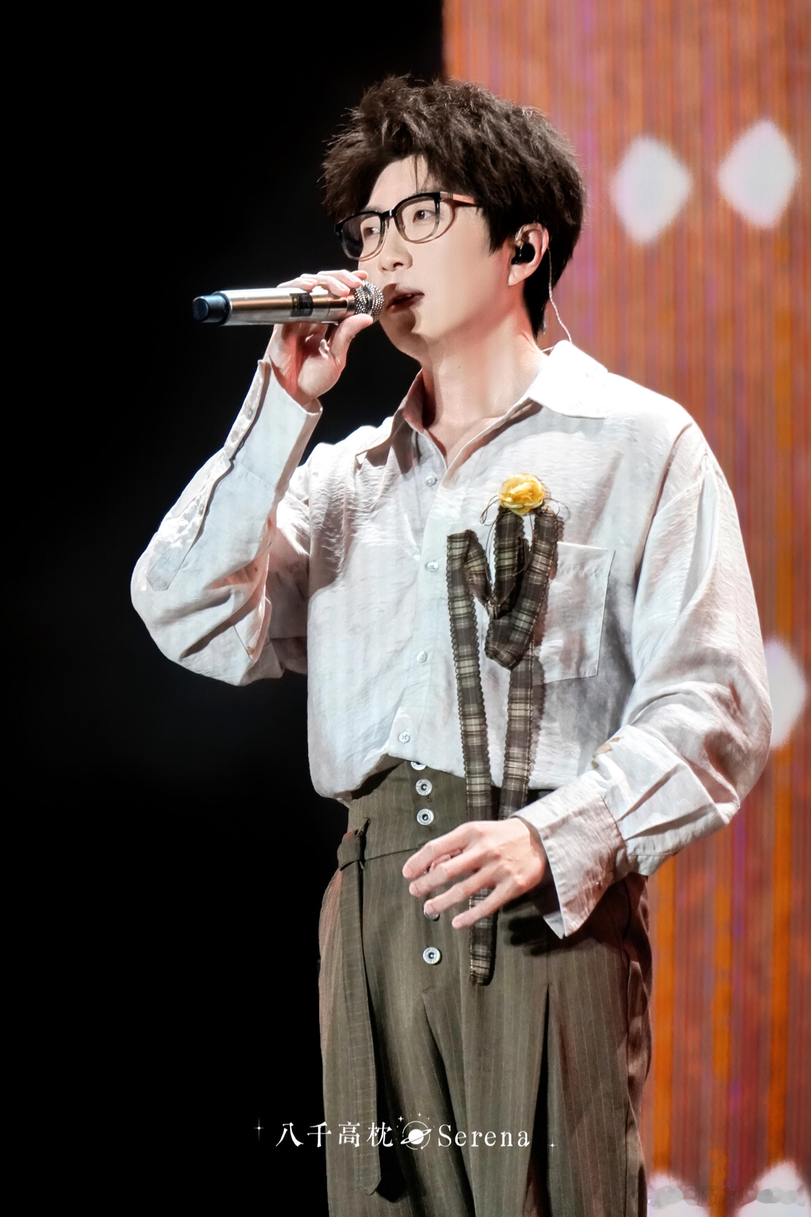 毛不易北京演唱会秒罄谁被毛不易北京演唱会秒罄整破防了！真的好想坐在工体台下，静静