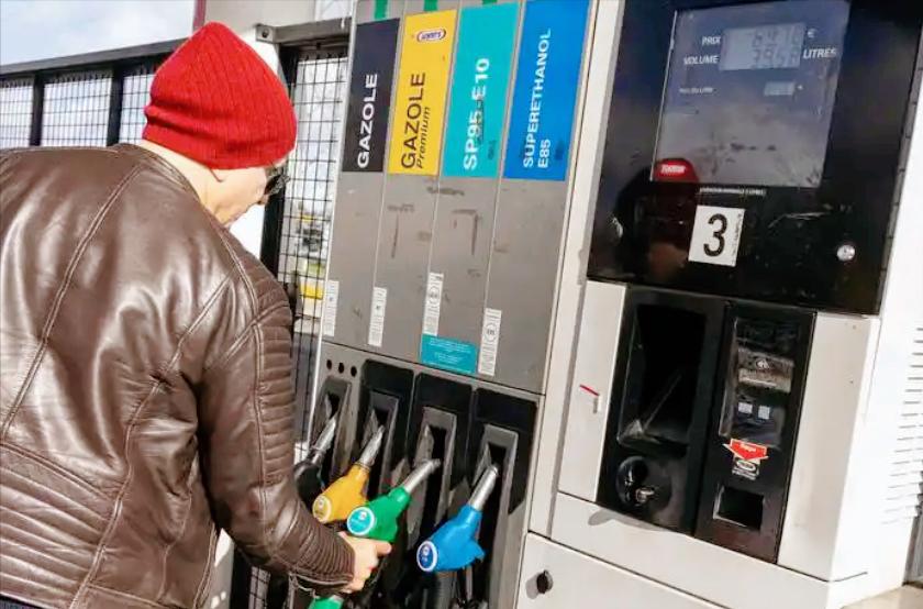 曾经霸占欧洲各大媒体头版话题，如今没啥人关心了，克里姆林宫发言人佩斯科夫表示，当