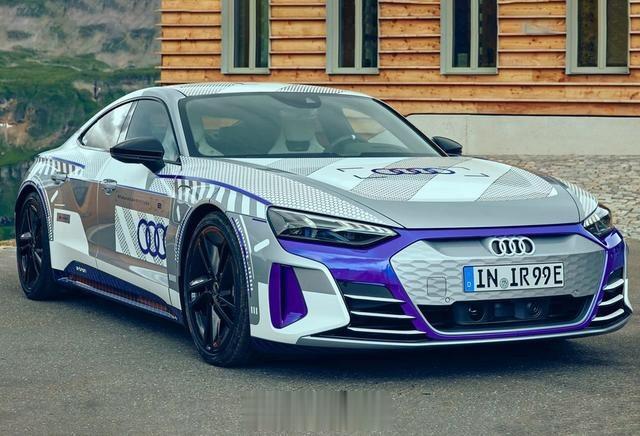 #新能源汽车# 【奥迪RS e-tron GT Ice Race量产版官图】近日