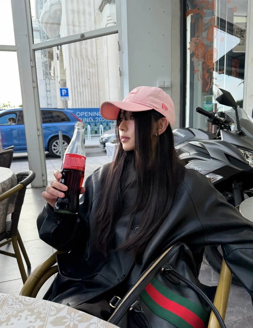 好像ab以前的妆好漂亮，芭比娃娃一样。 