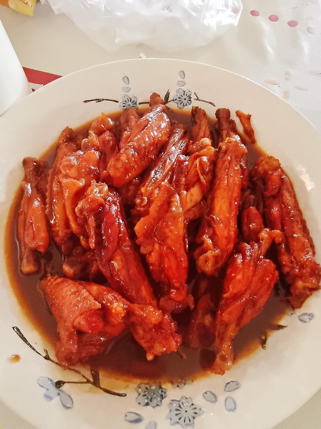 听说小孩要吃小孩菜 比如可乐鸡翅 