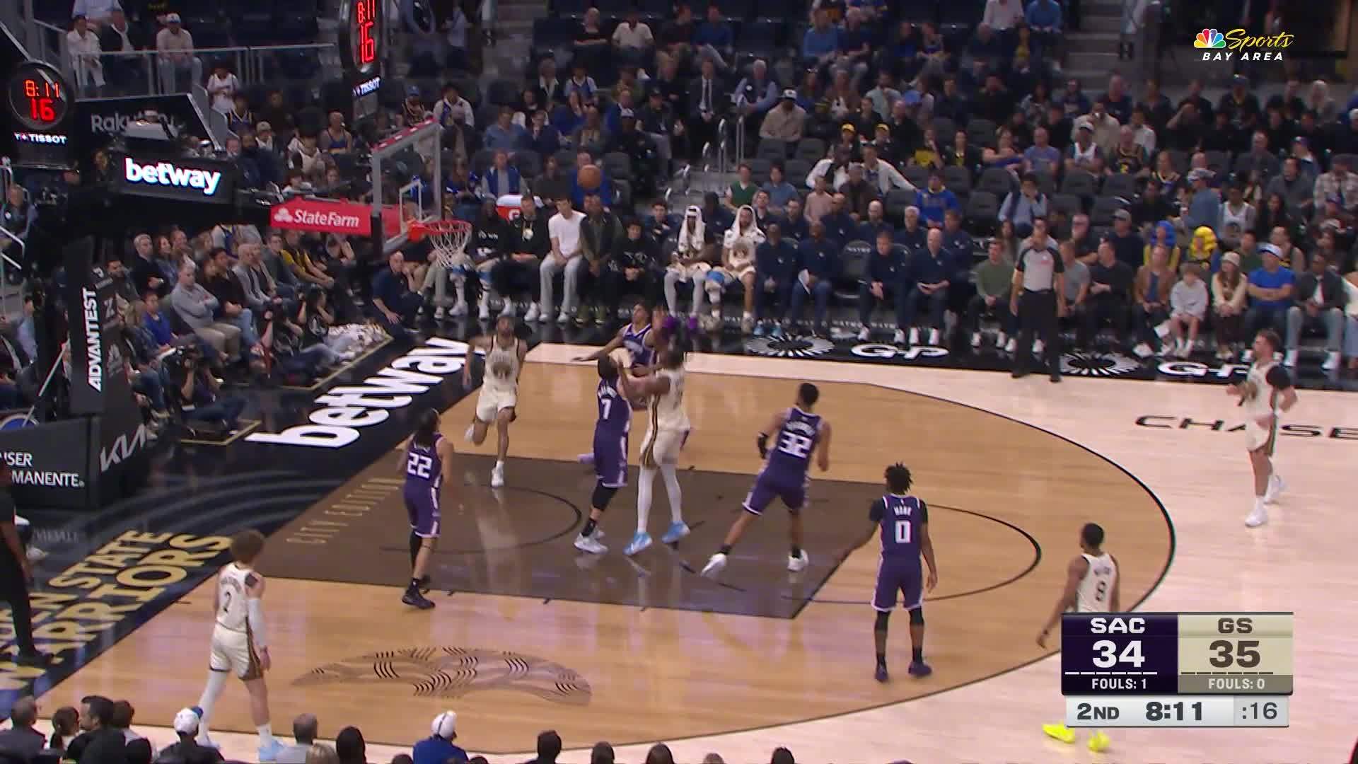 巴锡中距离打进🏀勇士38:34国王。国王vs勇士