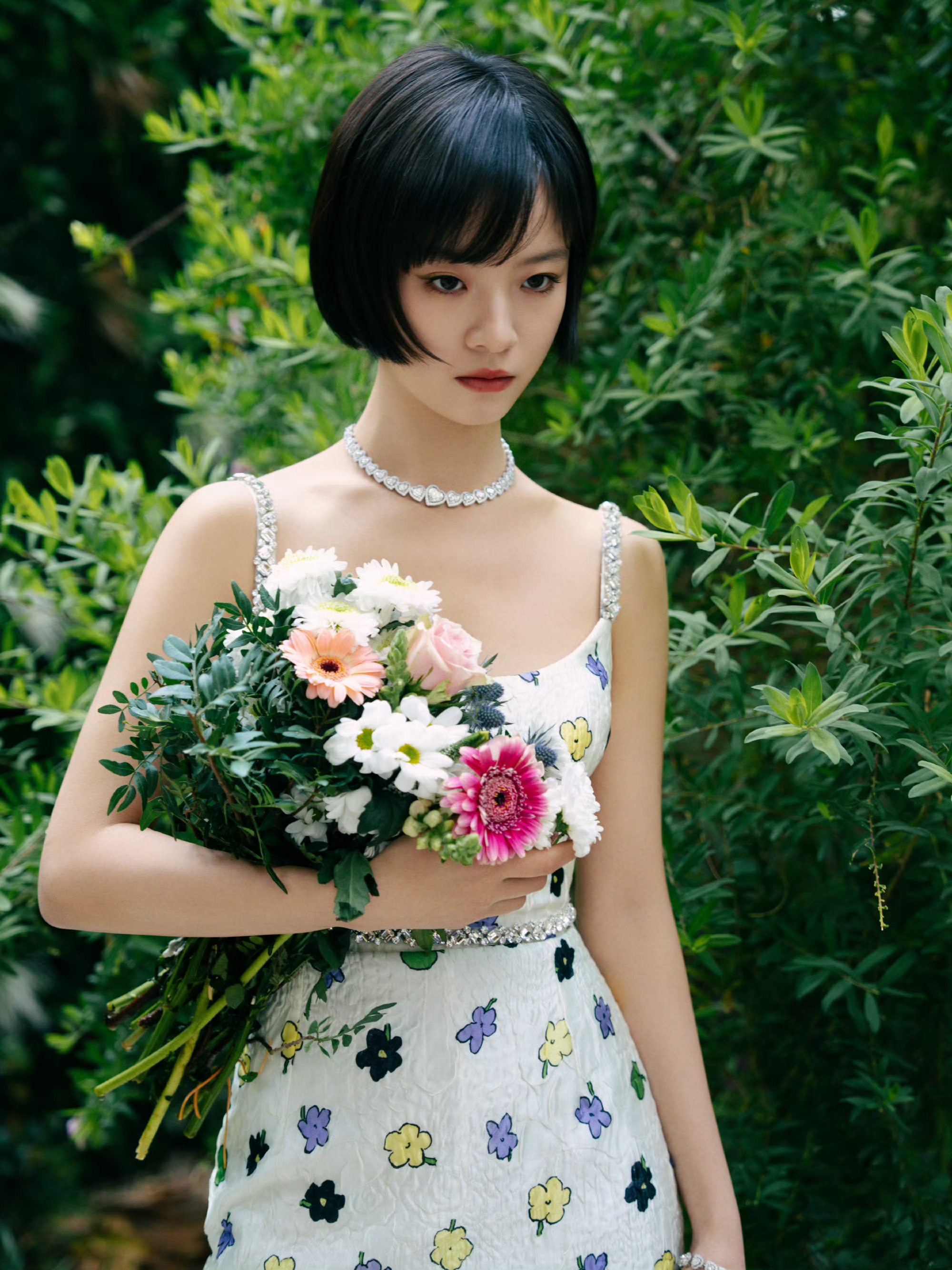 李庚希大女主的逐梦之路我们李庚希真的超棒的~这次戛纳之行收获满满，随风吹来的全是
