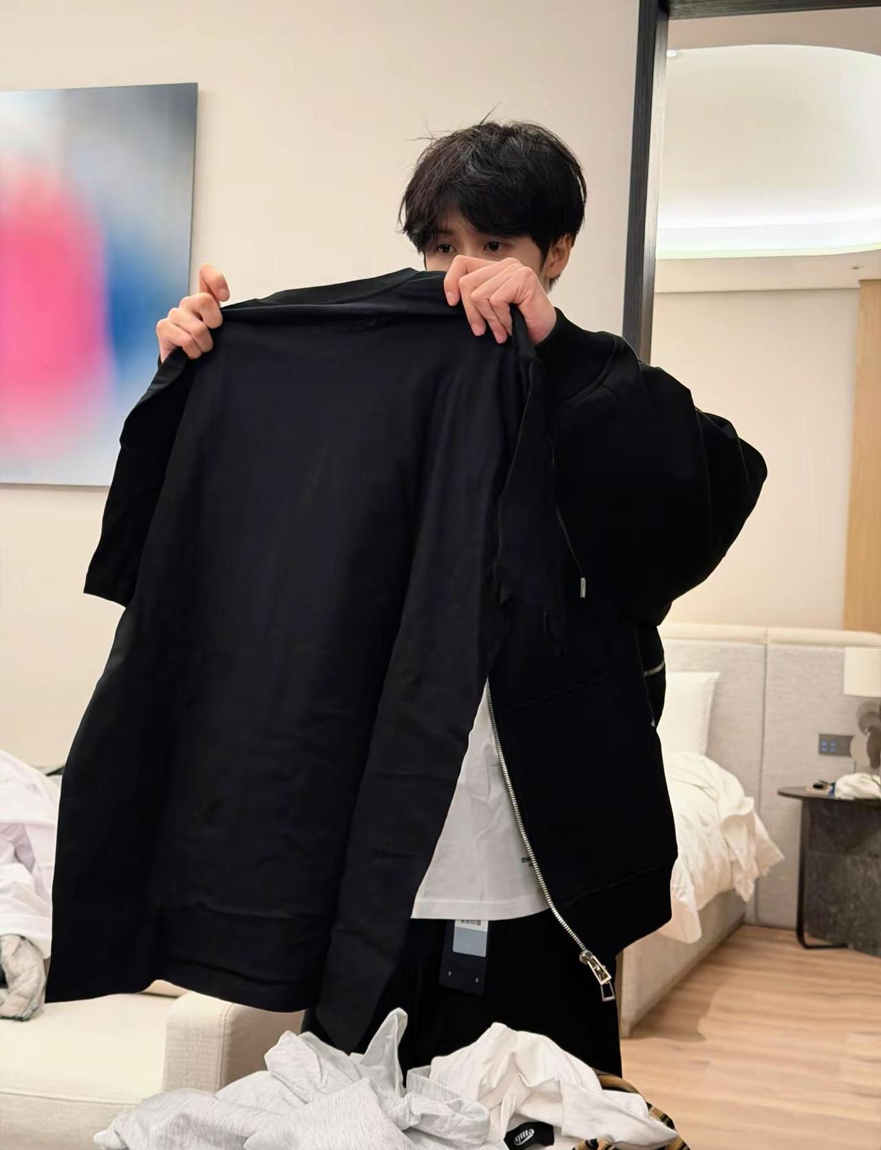 梦到和你在一起了。醒了还能接着谈吗男友 潮男 街拍穿搭 拍照姿势